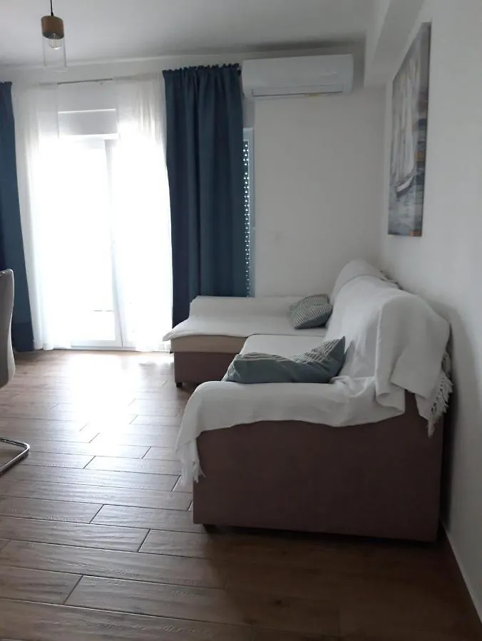 Apartments Ani 0*, Dramalj