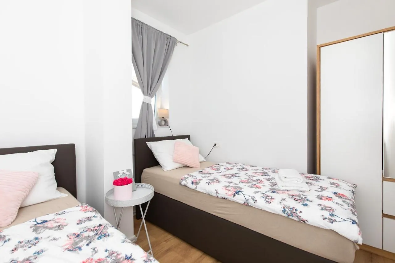 Apartments Ani Dramalj 0*,  Chorvatsko