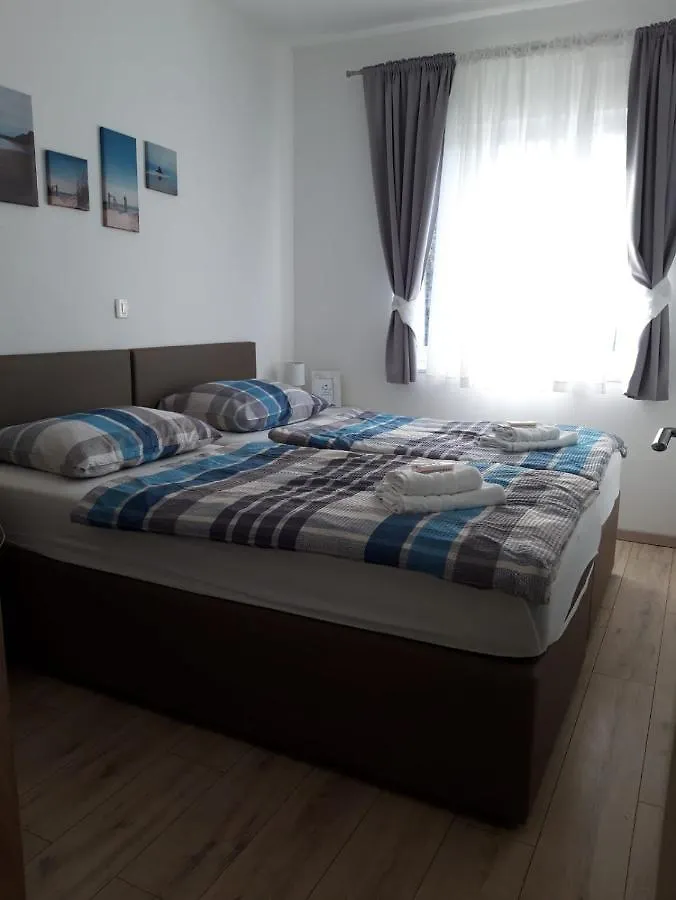 Apartments Ani Dramalj